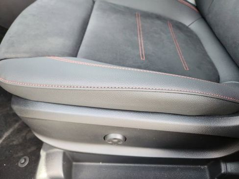New 2026 Mercedes-Benz GLA 35 AMG 4MATIC image 9