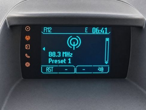 Used 2014 Ford Fiesta SE FWD image 18