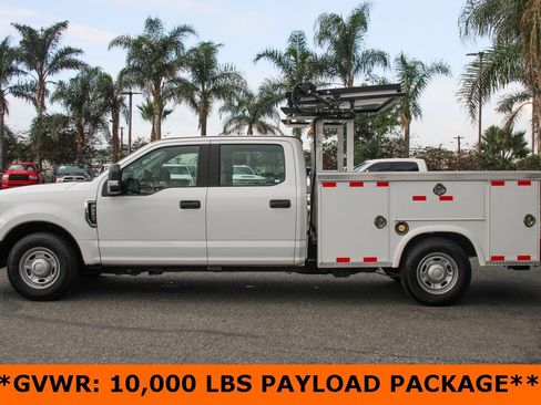 Used 2019 Ford F250 XL w/ Power Equipment Group image 5