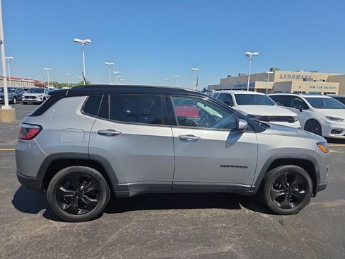 Used 2018 Jeep Compass Altitude image 7