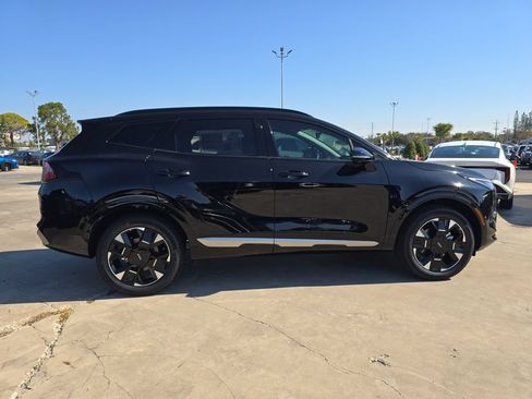 New 2026 Kia Sportage SX AWD/4WD image 9