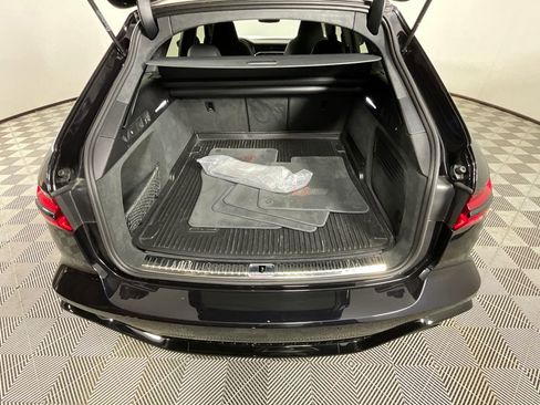 Used 2025 Audi RS 6 performance image 28