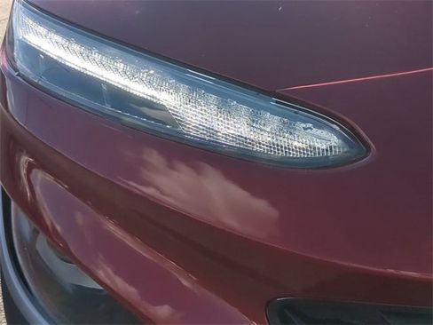 Used 2023 Hyundai Kona SEL image 9