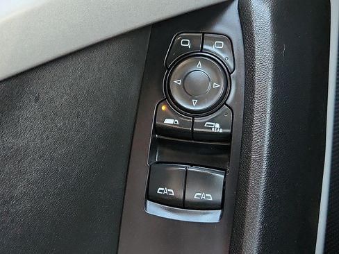 Used 2023 Chevrolet Camaro LT RWD image 17