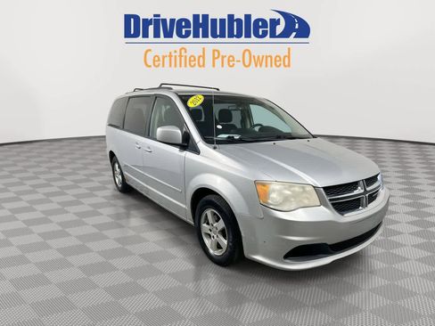 Used 2012 Dodge Grand Caravan SXT image 2