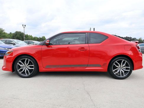 Used 2016 Scion tC FWD image 3