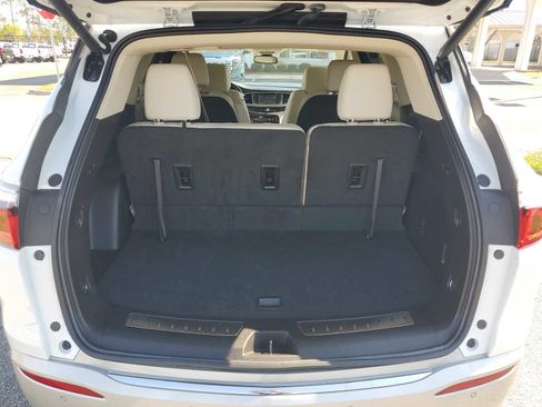 Used 2023 Buick Enclave Essence FWD image 5