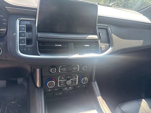 Used 2021 Chevrolet Tahoe RST w/ Luxury Package AWD/4WD image 28