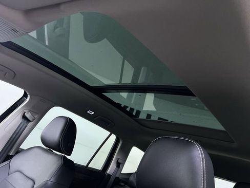 New 2025 Volkswagen Atlas SEL image 22