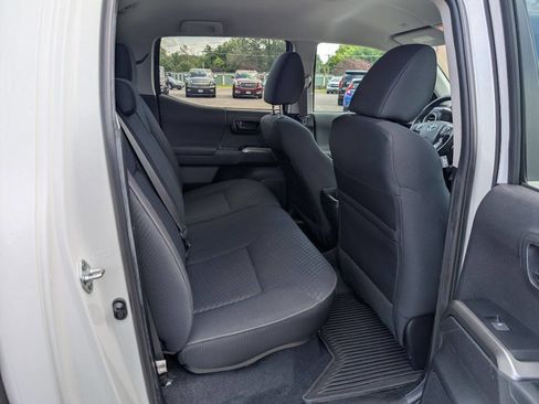 Used 2023 Toyota Tacoma 4x4 Double Cab image 12