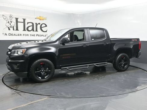 Used 2020 Chevrolet Colorado LT w/ Redline Special Edition AWD/4WD image 31