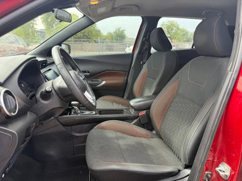 Certified 2022 Nissan Kicks SR FWD image 12