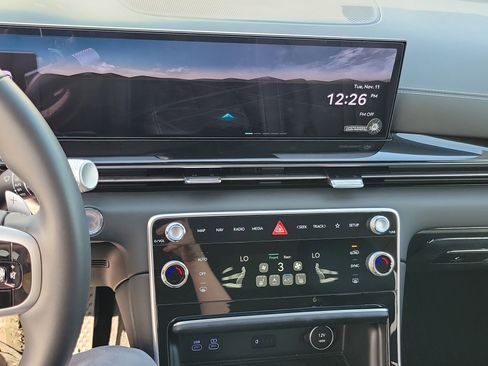 Certified 2025 Genesis GV80 2.5T Standard image 11