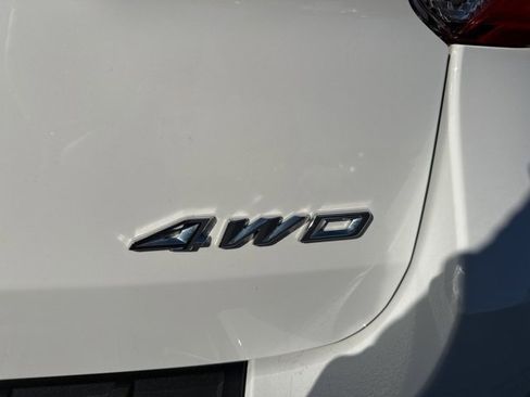 Used 2023 Ford Explorer XLT image 10