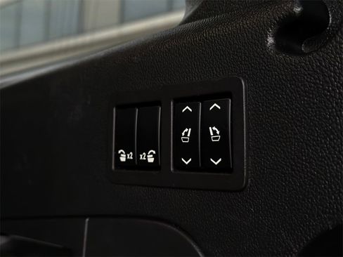 Used 2020 GMC Yukon XL Denali w/ Open Road Package image 12