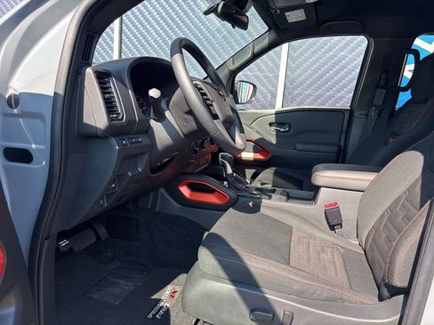 Used 2023 Nissan Frontier PRO-4X w/ Technology Package image 25