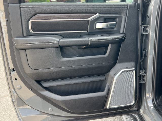 New 2026 RAM 2500 Laramie AWD/4WD image 41