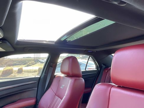 Used 2013 Chrysler 300 S image 19
