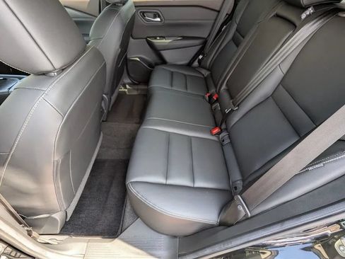 Certified 2023 Nissan Rogue SL w/ SL Premium Package FWD image 17