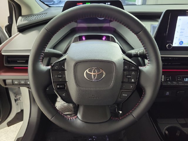 Used 2026 Toyota Prius Plug-In Hybrid FWD image 26
