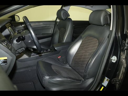 Used 2017 Hyundai Sonata Sport w/ Value Edition Package 02 image 16