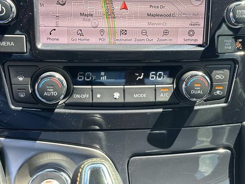 Used 2023 Nissan Maxima SR w/ Sport Mat Group FWD image 37