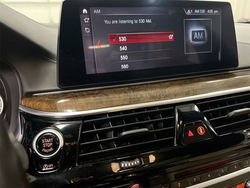 Used 2019 BMW 540i xDrive image 13