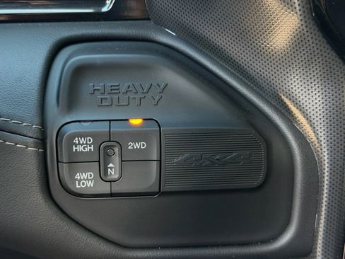 Used 2024 RAM 3500 Limited image 9