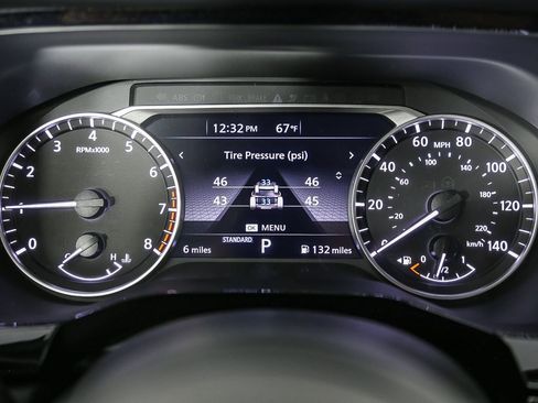 Certified 2025 Nissan Pathfinder SV image 24