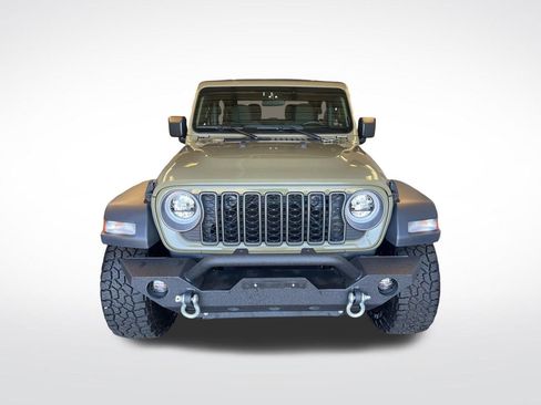 Used 2025 Jeep Wrangler Sport AWD/4WD image 10
