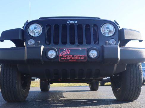 Used 2015 Jeep Wrangler Unlimited Sport w/ Quick Order Package 24S image 5