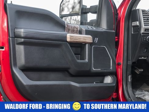 Used 2017 Ford F350 Lariat w/ Chrome Package image 43