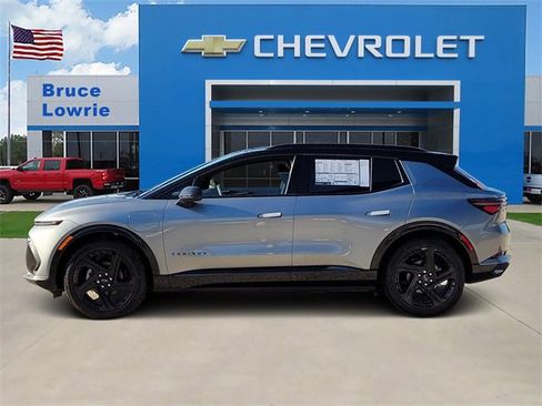 New 2026 Chevrolet Equinox EV RS image 2