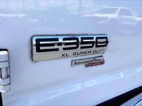 Used 2014 Ford E-350 and Econoline 350 XL w/ Power Windows & Locks Group RWD image 7
