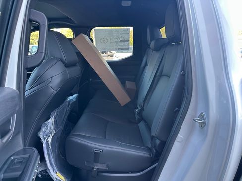 New 2025 Toyota Tacoma TRD Sport image 6