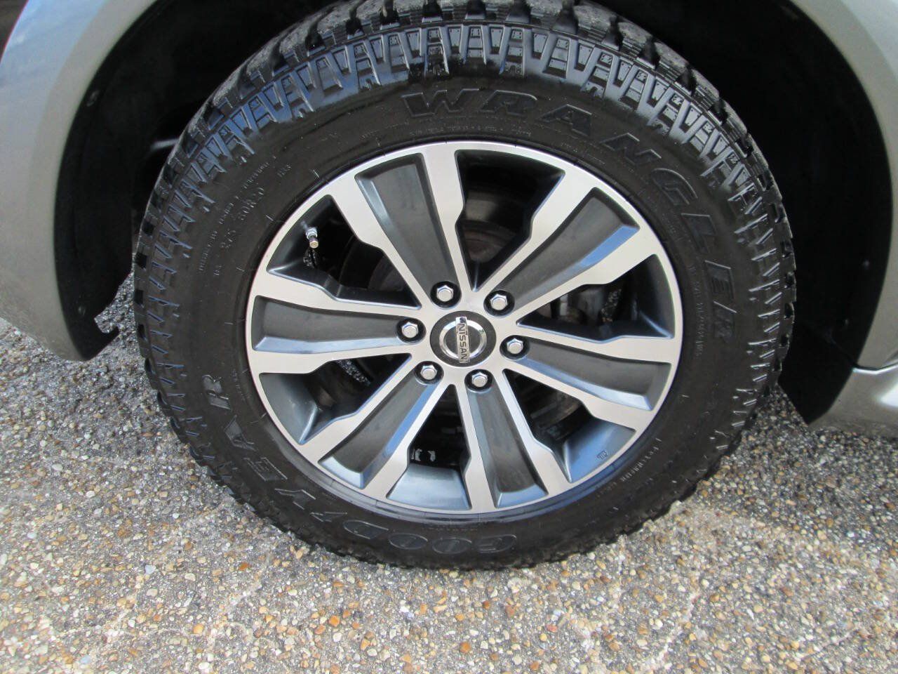 Used 2018 Nissan Armada SL w/ Moonroof Package AWD/4WD image 49