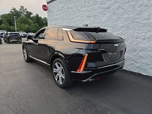 Certified 2024 Cadillac Lyriq Tech AWD/4WD image 4