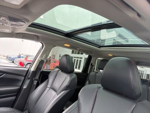 Used 2022 Subaru Ascent Limited w/ Technology Package image 26