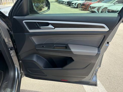 Used 2023 Volkswagen Atlas SE FWD image 36
