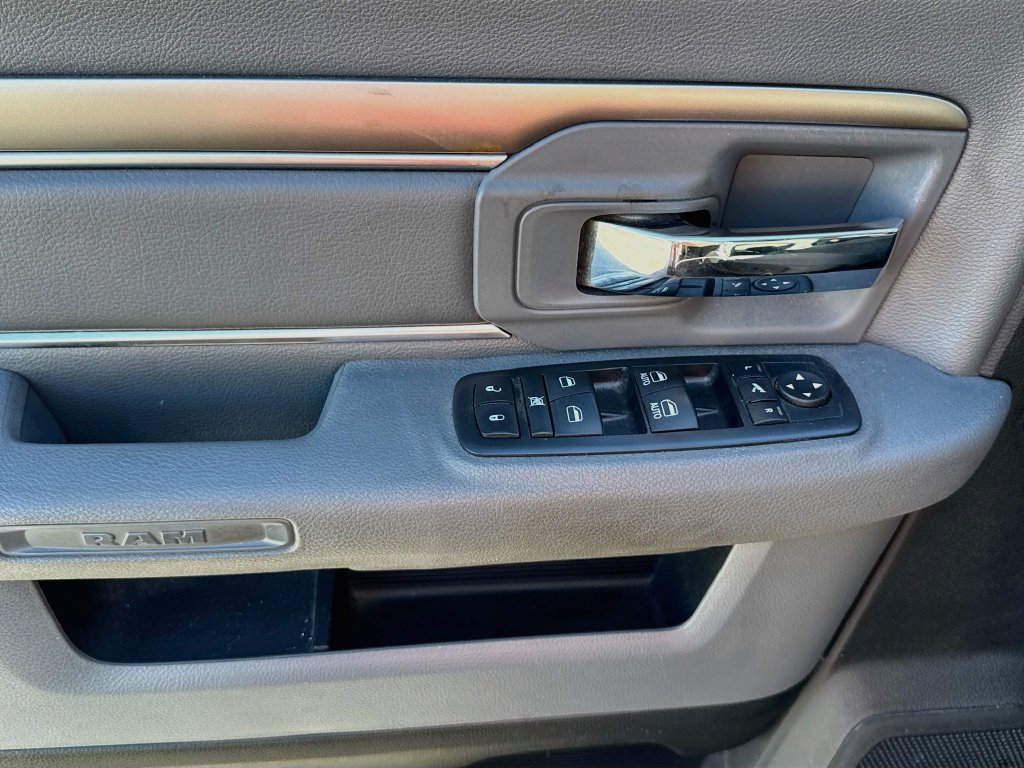 Used 2017 RAM 1500 Big Horn AWD/4WD image 25