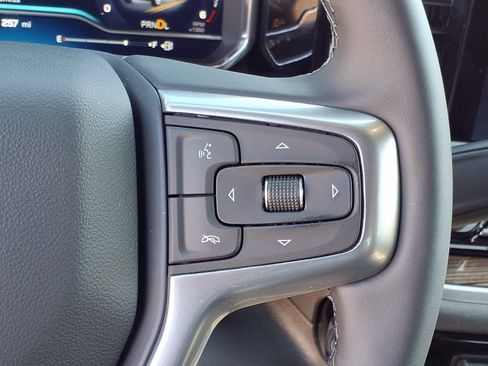 Used 2025 Chevrolet Silverado 1500 LT RWD image 16