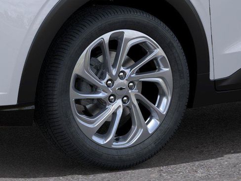 New 2027 Chevrolet Bolt LT w/ Comfort Package FWD image 9