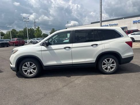 Used 2017 Honda Pilot LX image 16