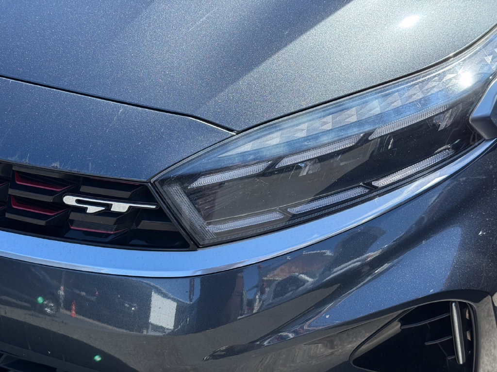 Used 2022 Kia Forte GT w/ GT2 Package FWD image 3