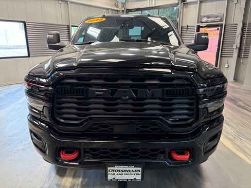 Used 2025 RAM 2500 Big Horn AWD/4WD image 37