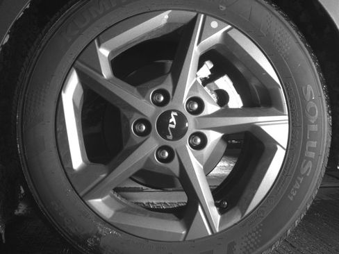 Used 2025 Kia K4 FWD image 14