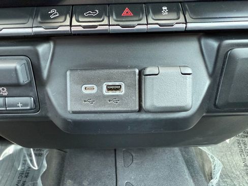 Used 2022 Chevrolet Silverado 2500 LT w/ Convenience Package AWD/4WD image 27