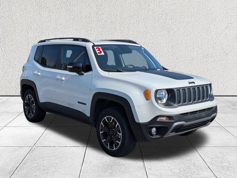 Used 2023 Jeep Renegade Latitude AWD/4WD image 1