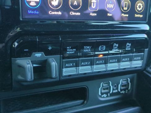 Used 2021 RAM 2500 Limited image 18