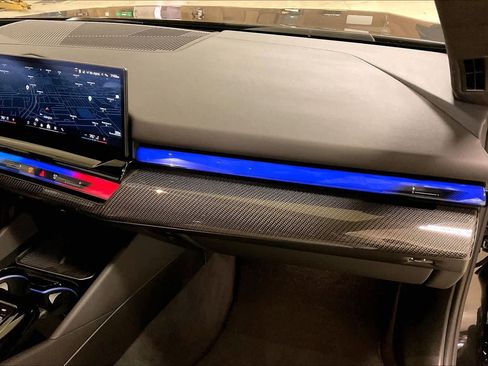 Used 2026 BMW M5 w/ Carbon Package image 17